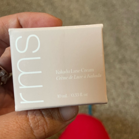 Credo Clean Beauty Sampler - Picture 2 of 10